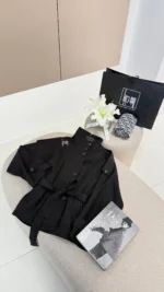 بارانی پرادا یقه ایستاده