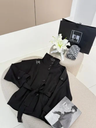 بارانی پرادا یقه ایستاده