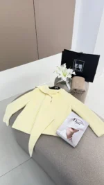 کت لمزور بیسکویتی شال دار