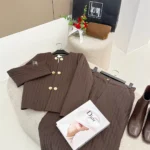 ست کت و شلوار میله ای 6دکمه