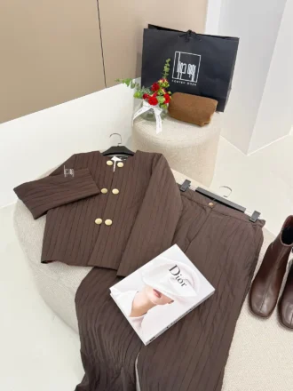 ست کت و شلوار میله ای 6دکمه