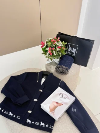 کت فوتر لامر گلدوزی سرشونه زیپ