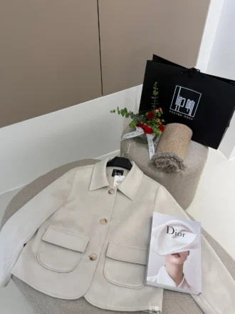 کت جیر دکمه دار